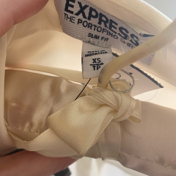 Express Button Up - Picture 6 of 6